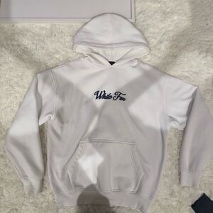 White fox Season 7 Oversized Hoodie Snow